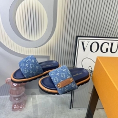 Louis Vuitton Slippers